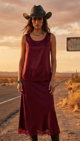 SILKY POLY TANK TOP WITH LACE HEM