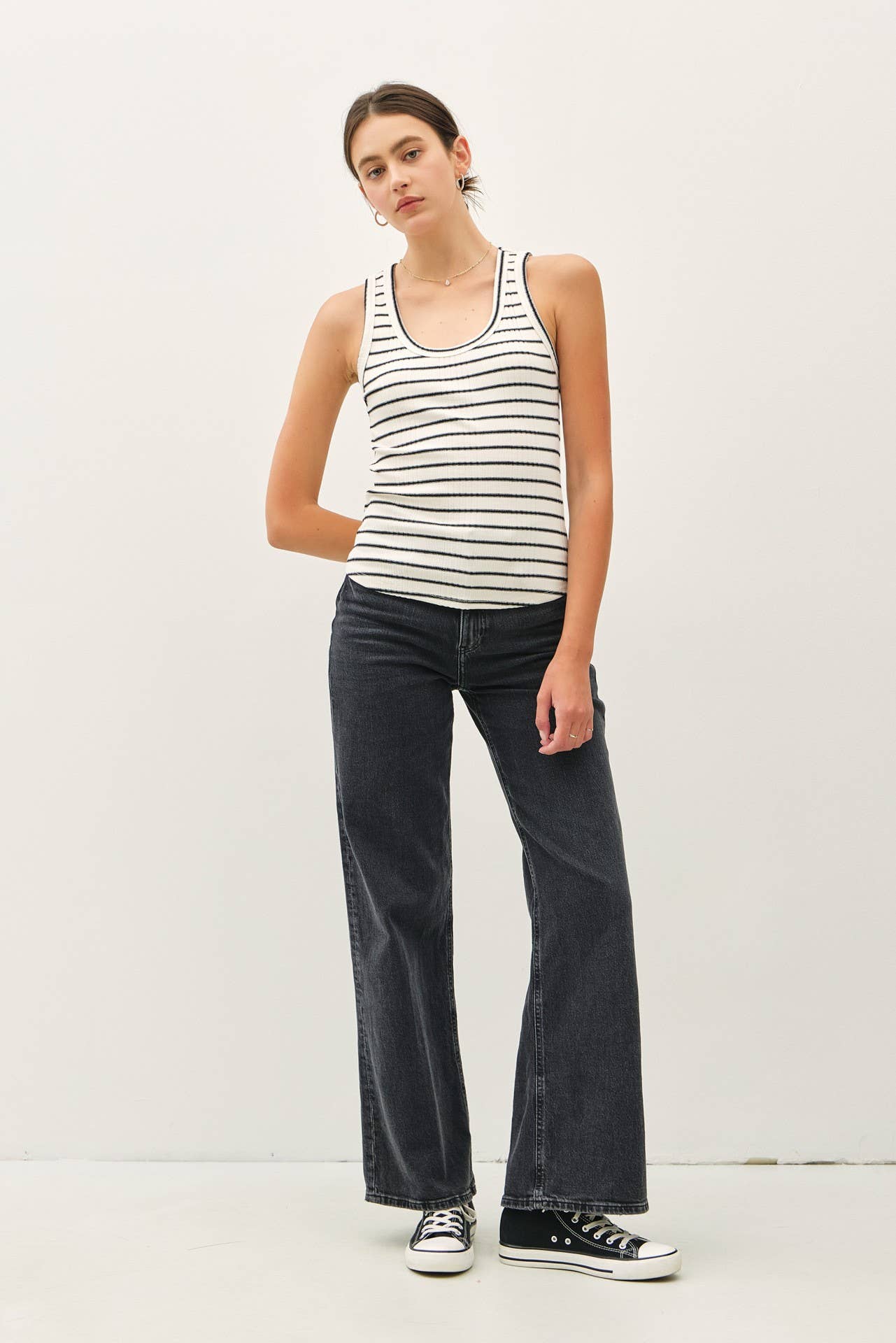 Striped rib tank