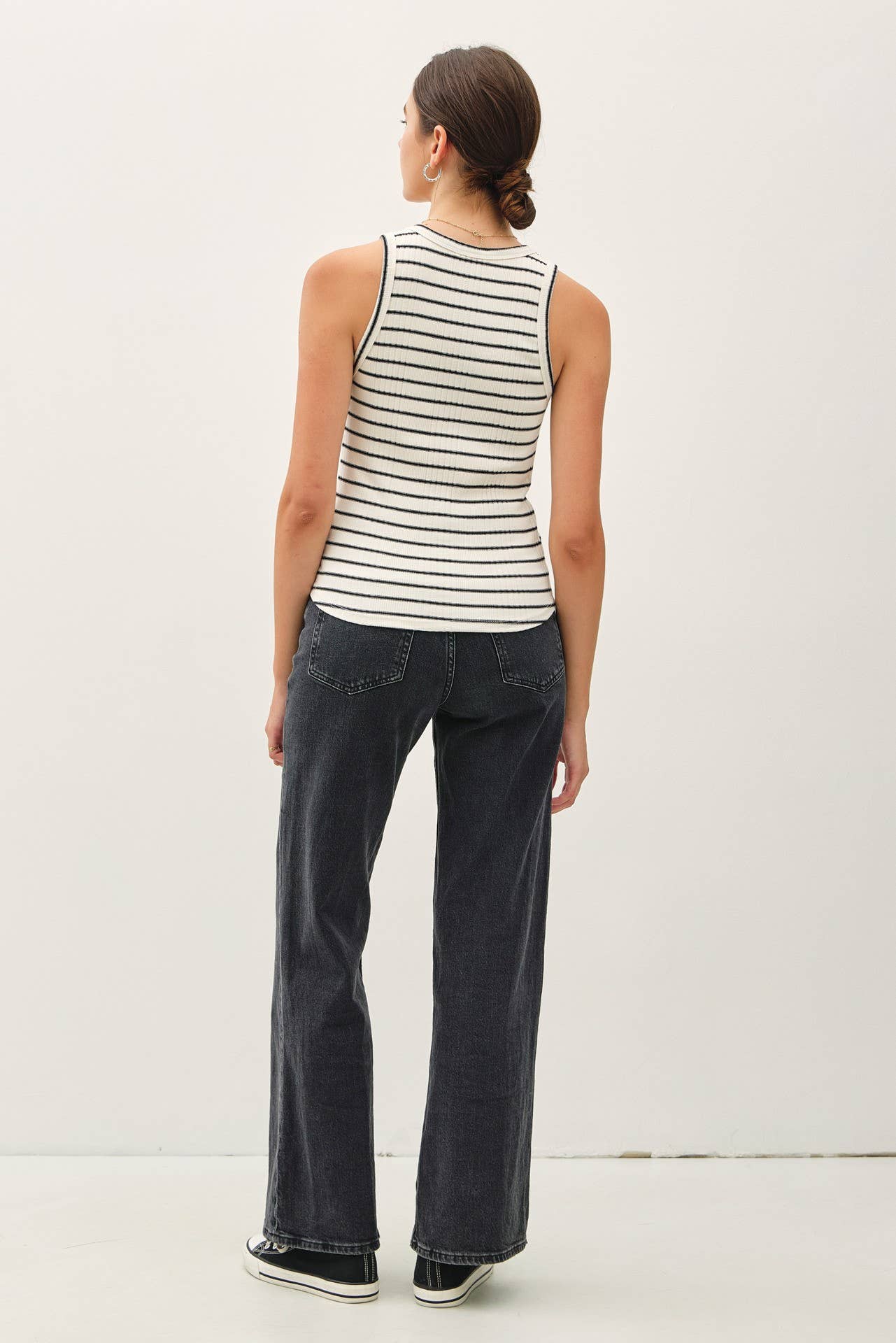 Striped rib tank