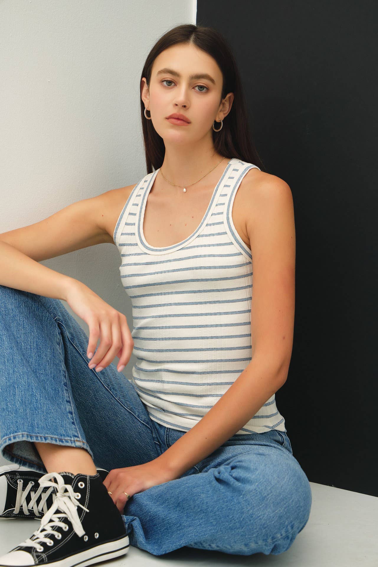 Striped rib tank