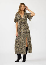 V-Neck Flutter Sleeve Front Slit Maxi Dress: BLACK/NATURAL / L