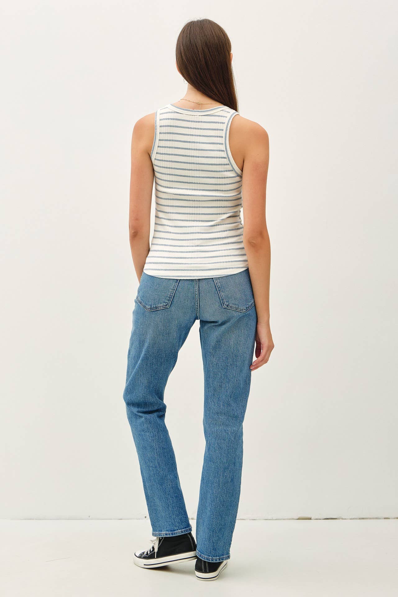 Striped rib tank