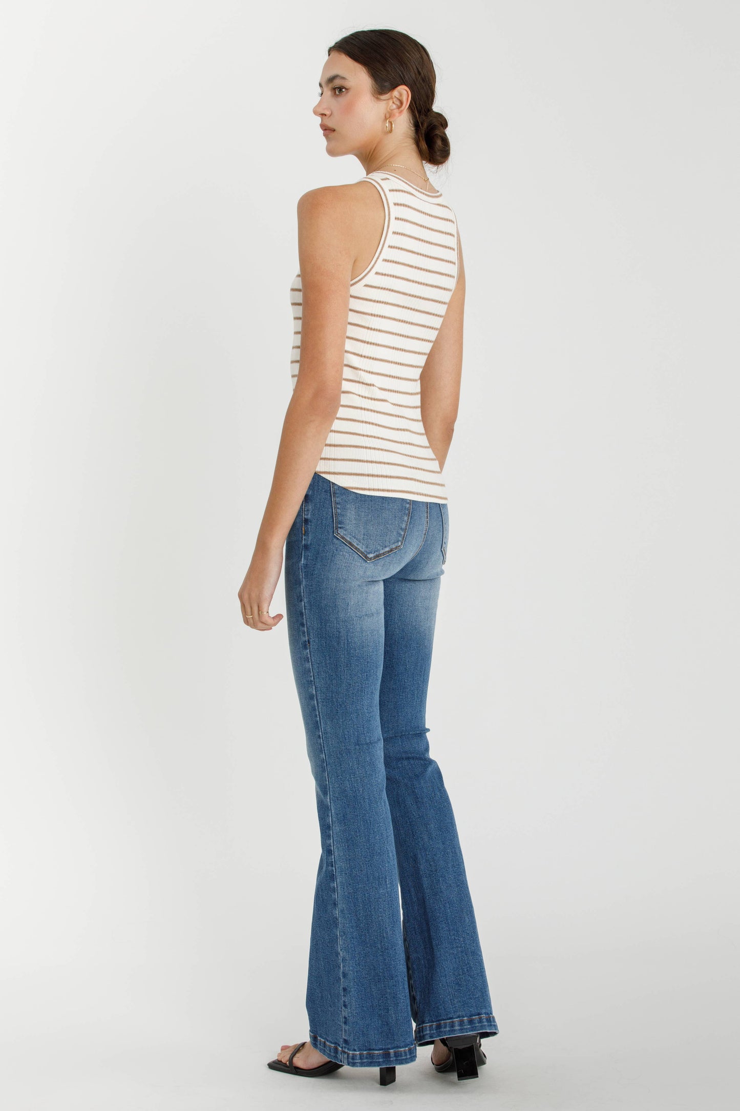 Striped rib tank