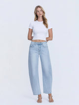 HIGH RISE LIGHT WASH SEAM DETAIL CROP BARREL JEANS T7280: GODLIKE / 24