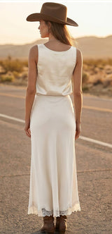 SILKY POLY TANK TOP WITH LACE HEM