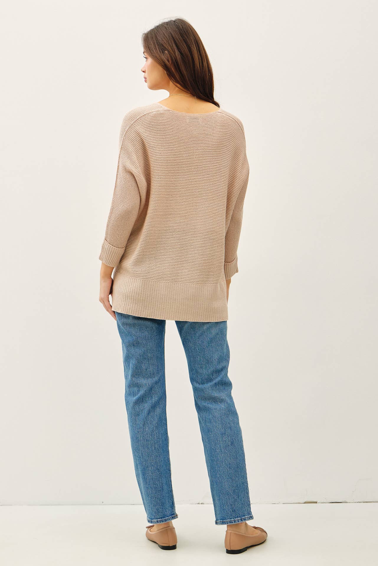 V-NECK Sweater
