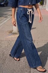 DRAWSTRING WIDE DENIM PANTS: DENIM / L