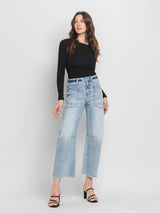 SUPER HIGH RISE LIGHT WASH BARREL JEANS V3575: HEROINE / 24