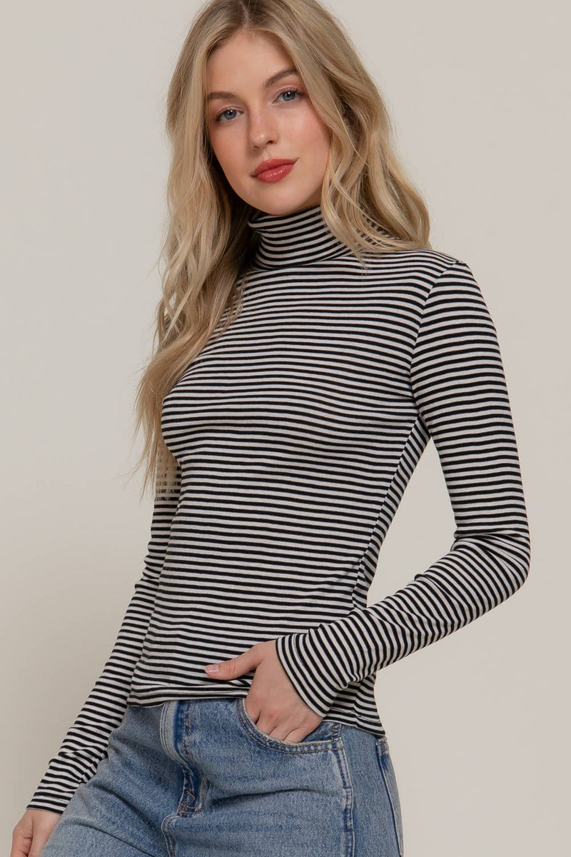 Stripe Long Sleeve Turtle Neck