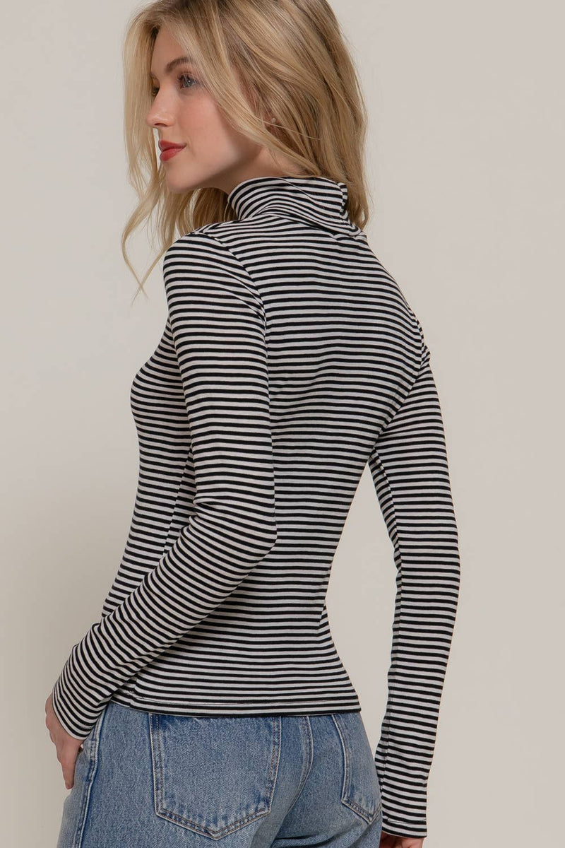 Stripe Long Sleeve Turtle Neck