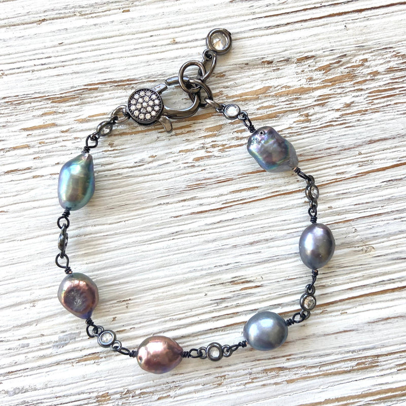 Fresh water pearl bracelet boutique salon jewelry beach sea: White pearl gold chain