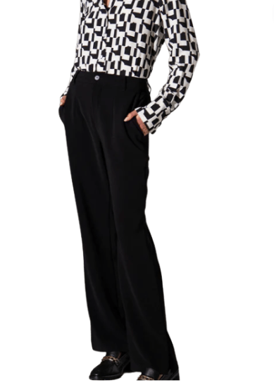 Trouser with side slit