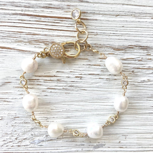 Fresh water pearl bracelet boutique salon jewelry beach sea: White pearl gold chain